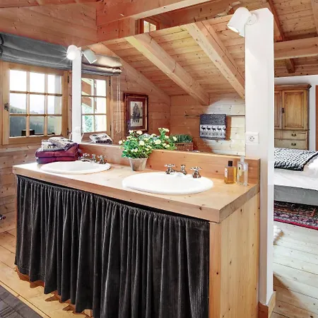 Chalet Palmer - Ovo Network *