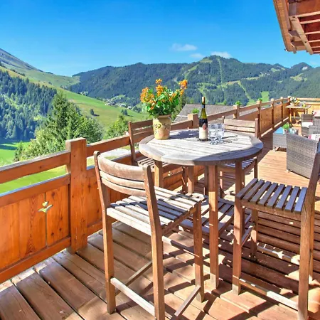 Chalet Palmer - Ovo Network *