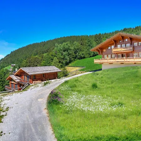 Chalet Palmer - Ovo Network Chalet